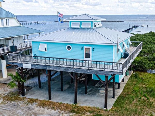 162 IBERVILLE Lane, Grand Isle, LA 70358