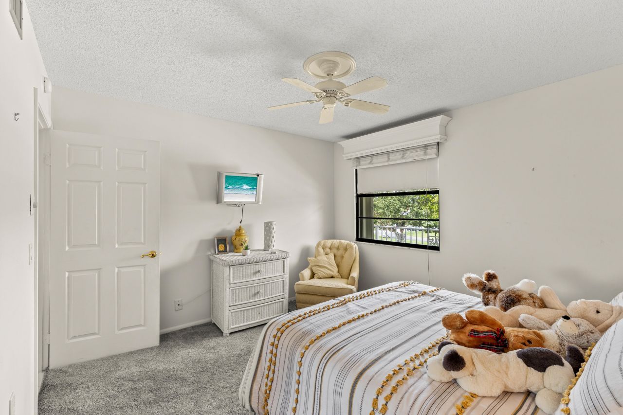 6073 Balboa Circle, Unit 303, Boca Raton, FL 33433 Photo