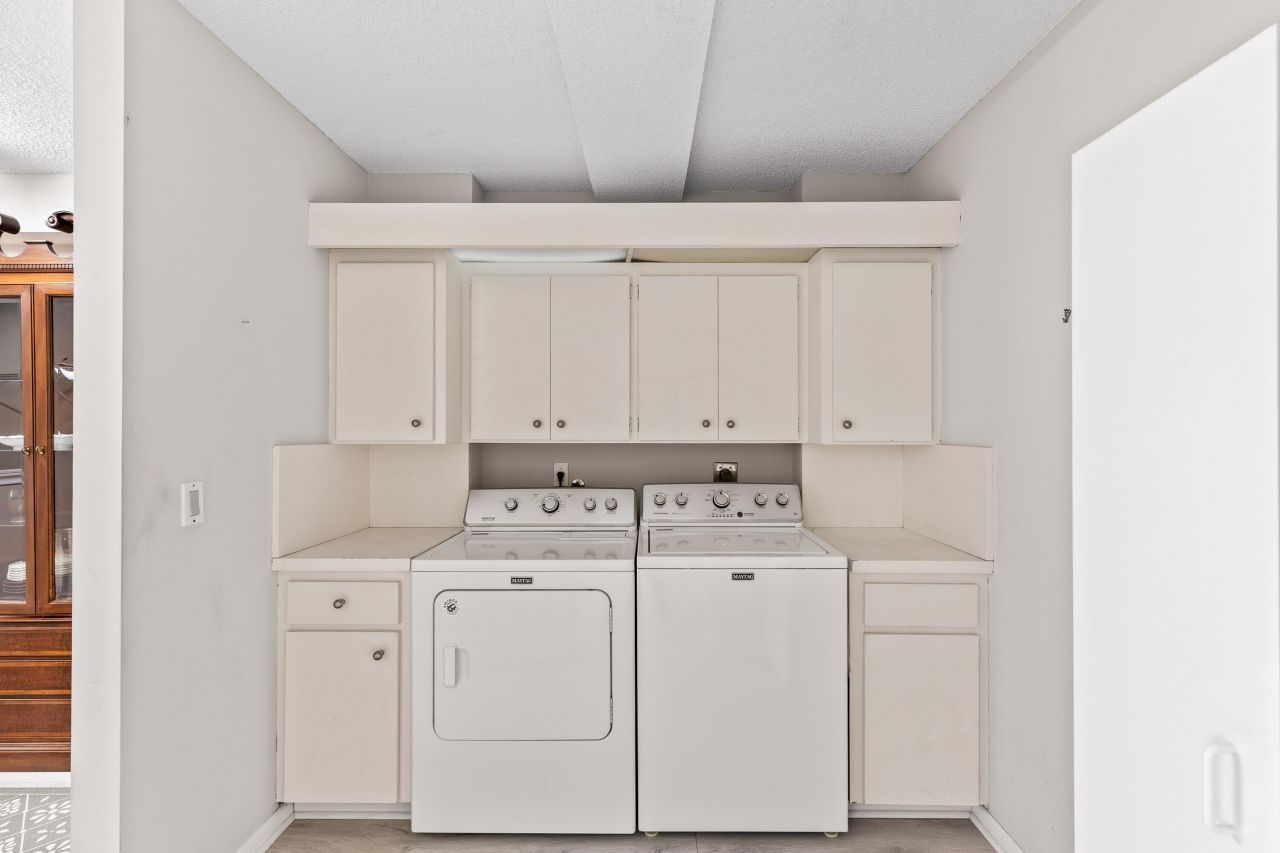 6073 Balboa Circle, Unit 303, Boca Raton, FL 33433 Photo