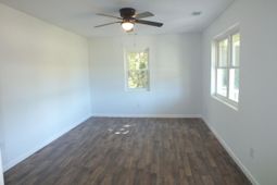 1256 Kings Highway photo 4