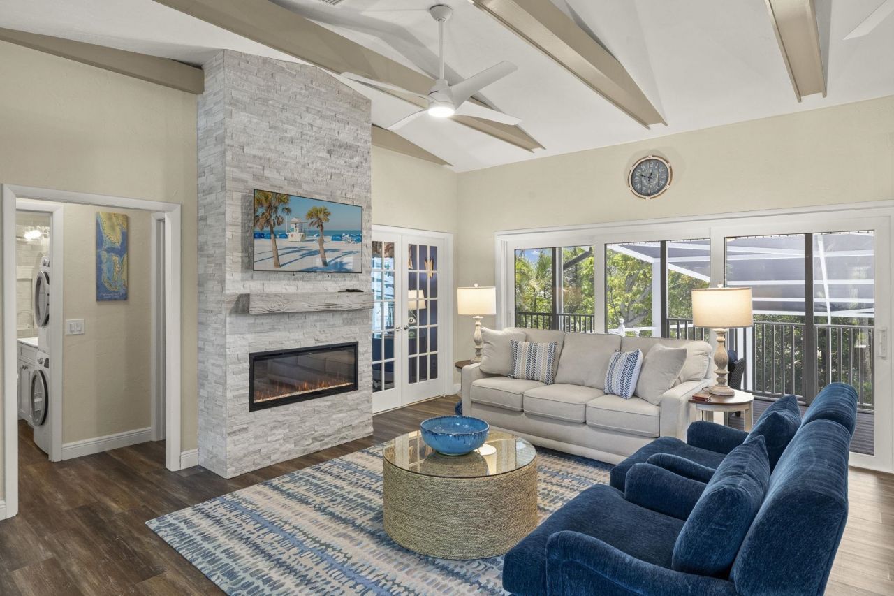 1062 S Yachtsman Dr, Sanibel, FL 33957 Photo