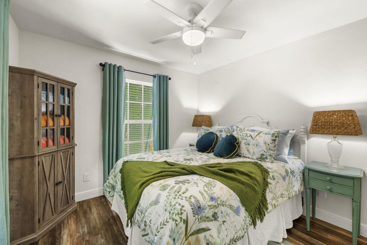 1062 S Yachtsman Dr, Sanibel, FL 33957 Photo