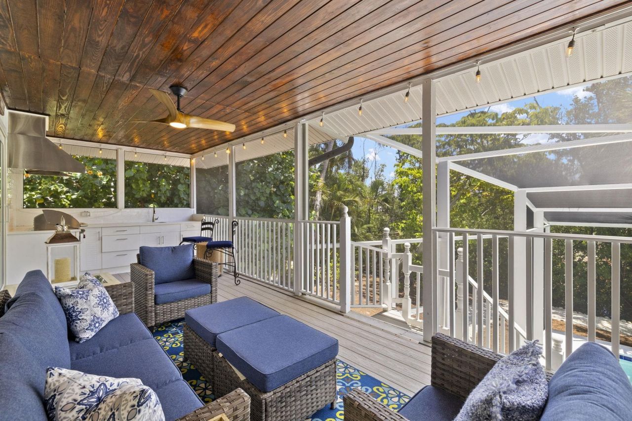 1062 S Yachtsman Dr, Sanibel, FL 33957 Photo