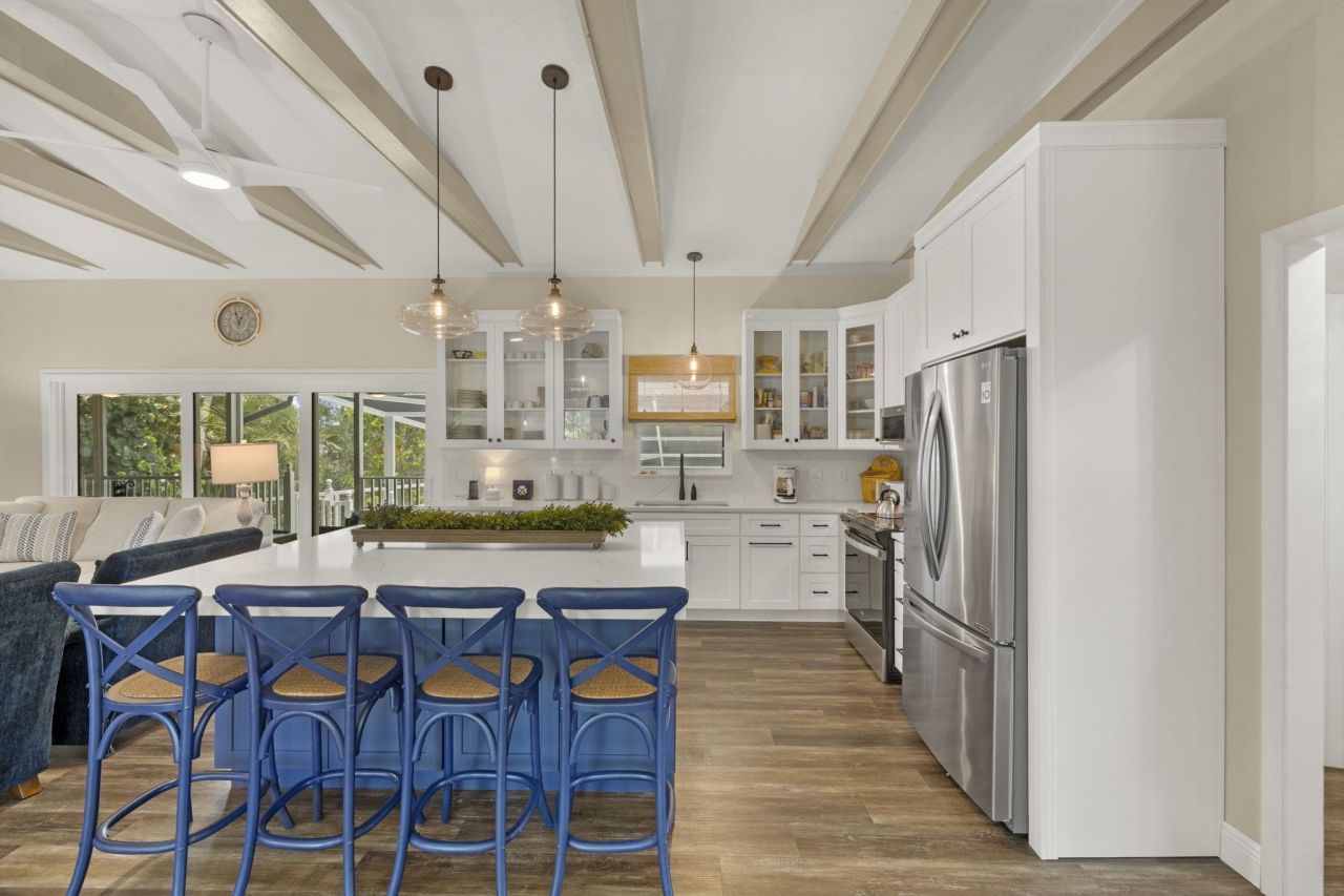 1062 S Yachtsman Dr, Sanibel, FL 33957 Photo