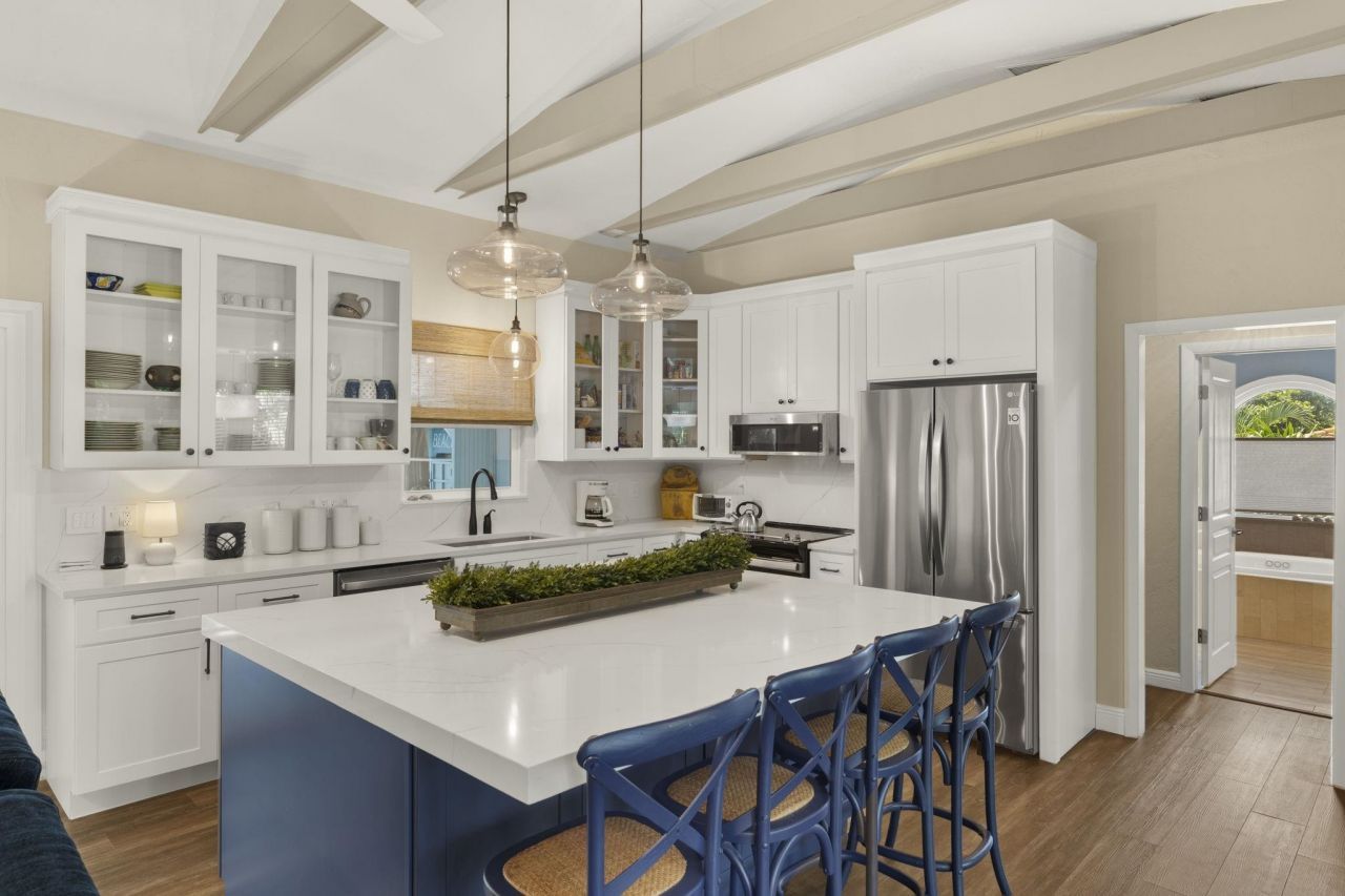 1062 S Yachtsman Dr, Sanibel, FL 33957 Photo