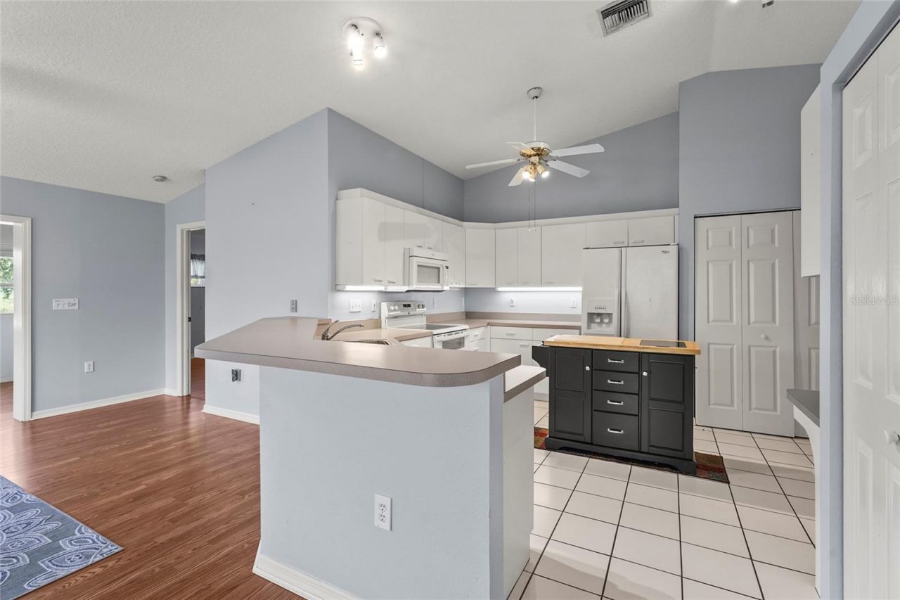 2417 Fairway Oaks Drive, Unit 22, Palmetto, FL 34221 Photo