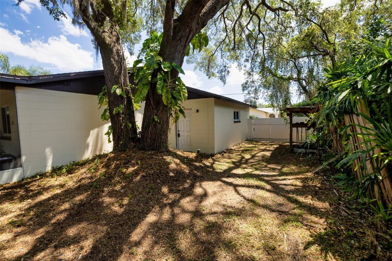 7128 Wrenwood Circle, Tampa, FL 33617 Photo