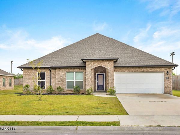 5267 Fairbury Way, D'Iberville, MS 39540