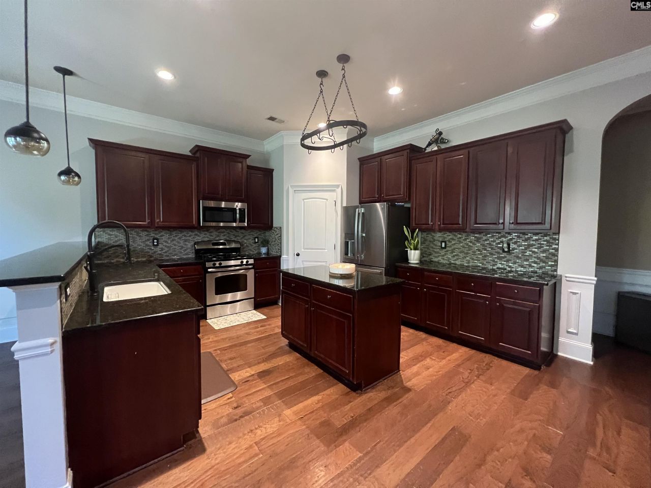 127 Brooklet Drive Photo 14