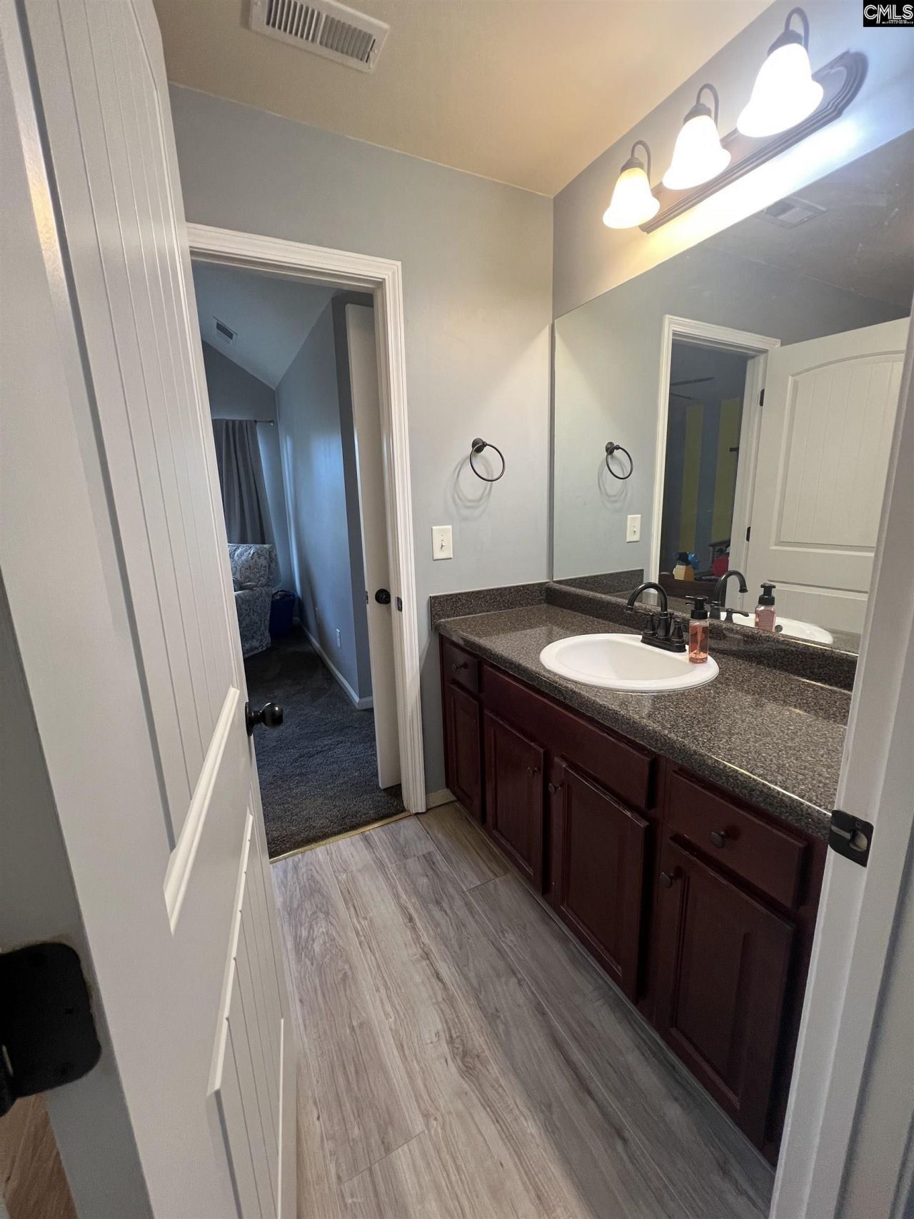 127 Brooklet Drive Photo 35