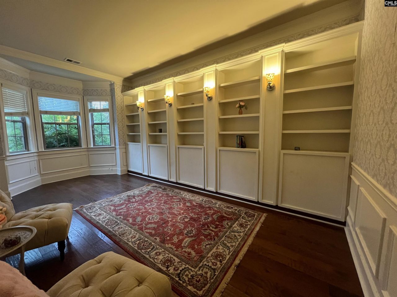 127 Brooklet Drive Photo 4