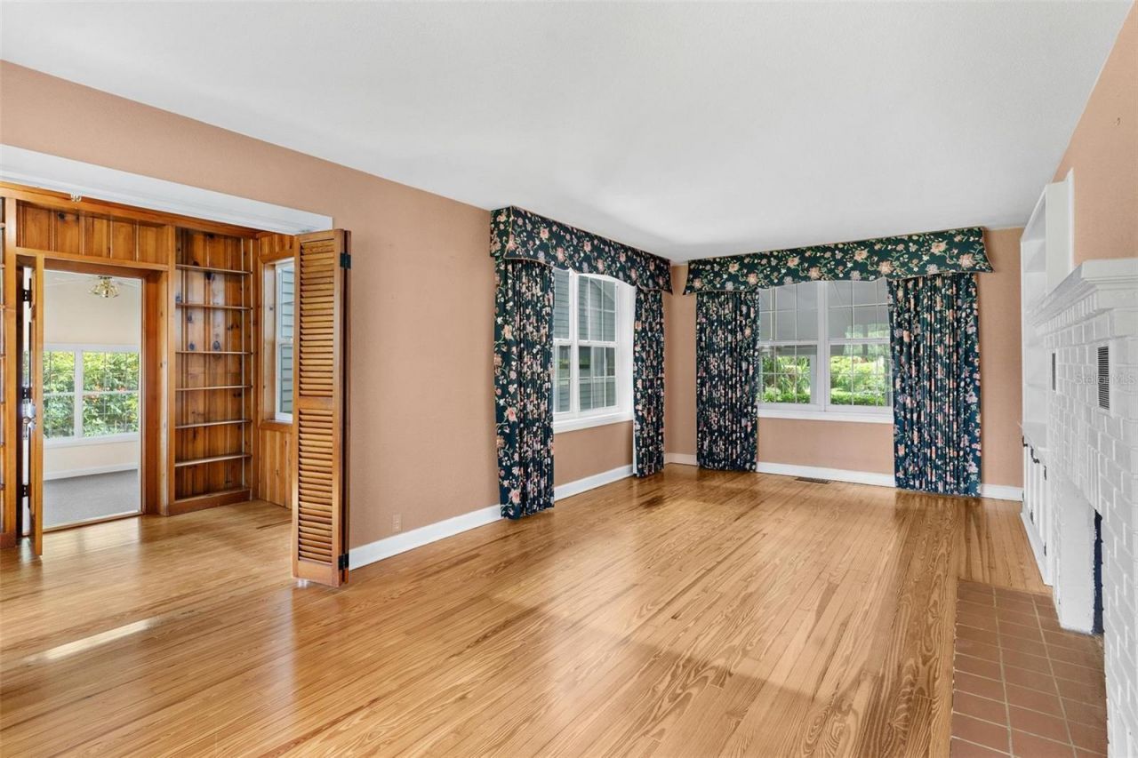 9223 Silver Lake Drive, Leesburg, FL 34788 Photo