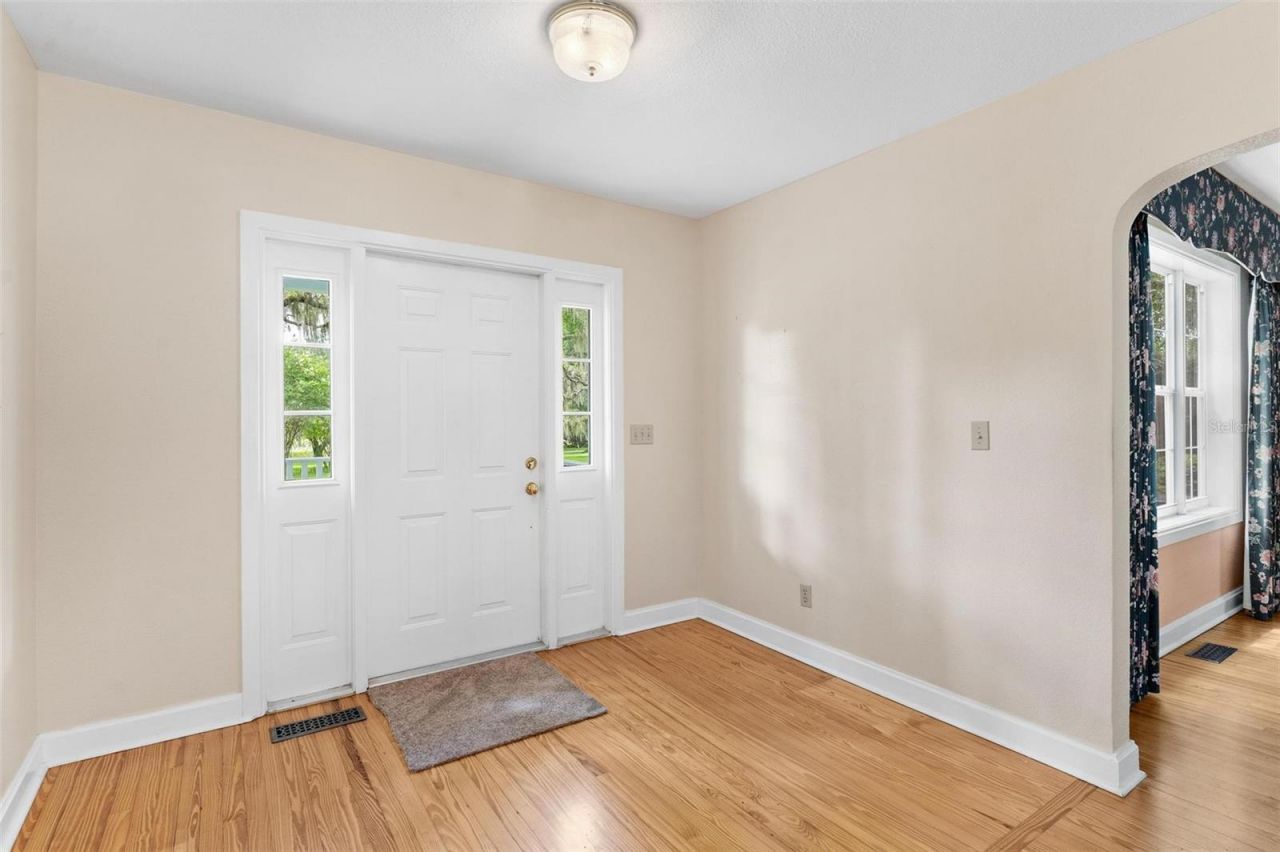 9223 Silver Lake Drive, Leesburg, FL 34788 Photo