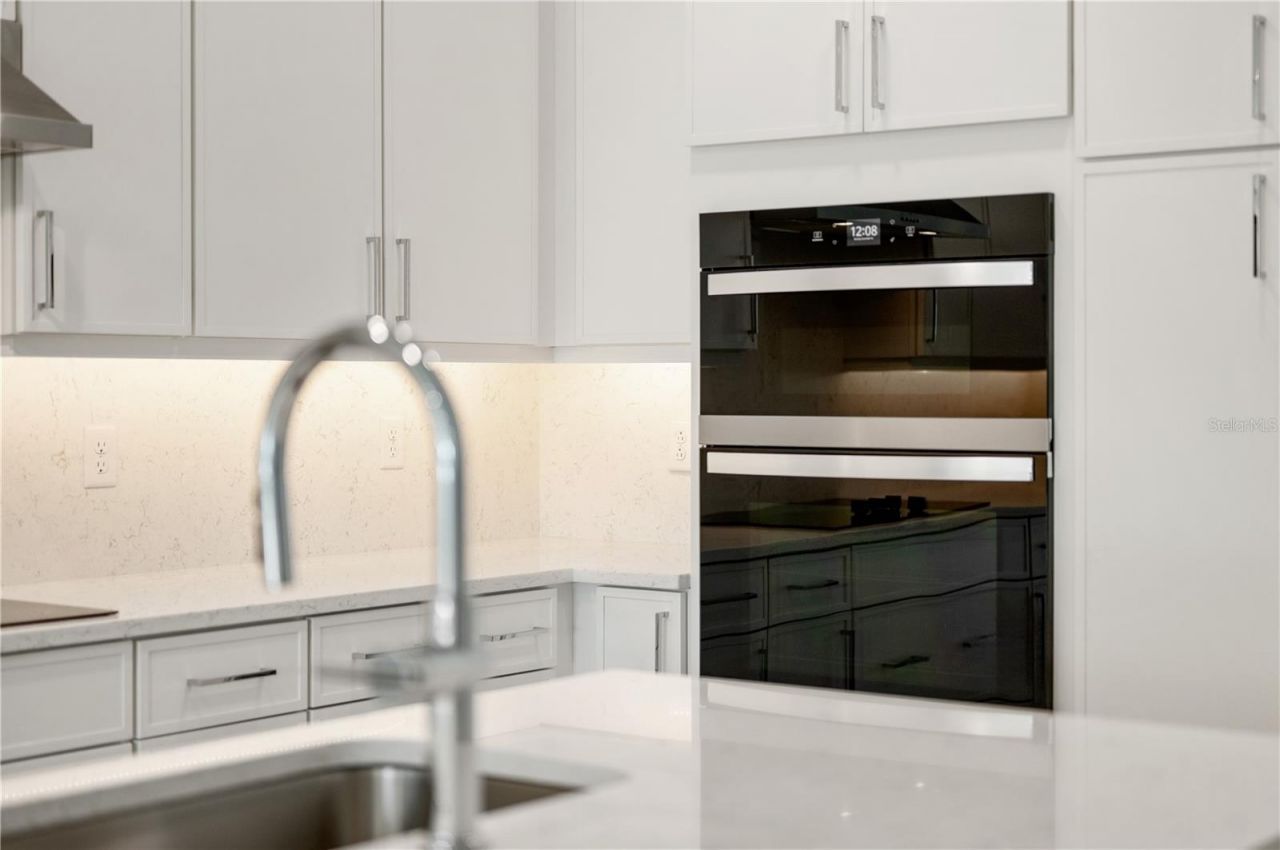 9990 Key Haven Road, Seminole, FL 33777 Photo