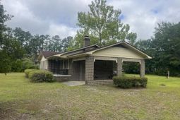 379 Chestnut Road photo 4