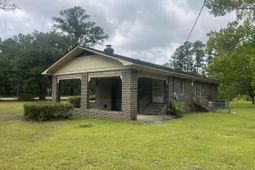 379 Chestnut Road photo 4