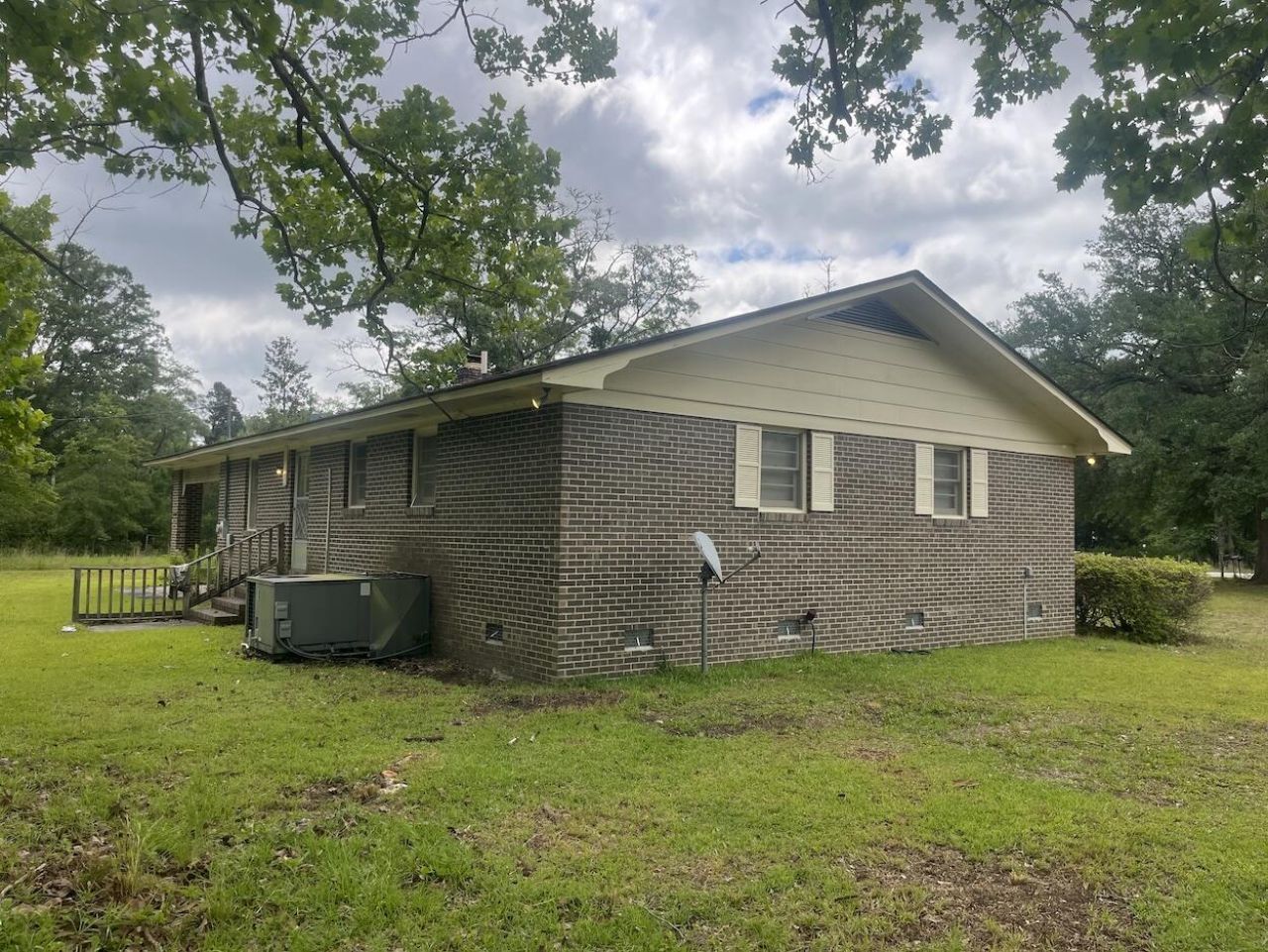 379 Chestnut Road Photo 6