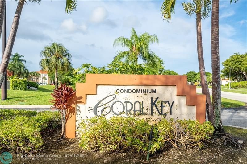 3350 Pinewalk Drive, Unit 1424, Pompano Beach, FL 33063 Photo
