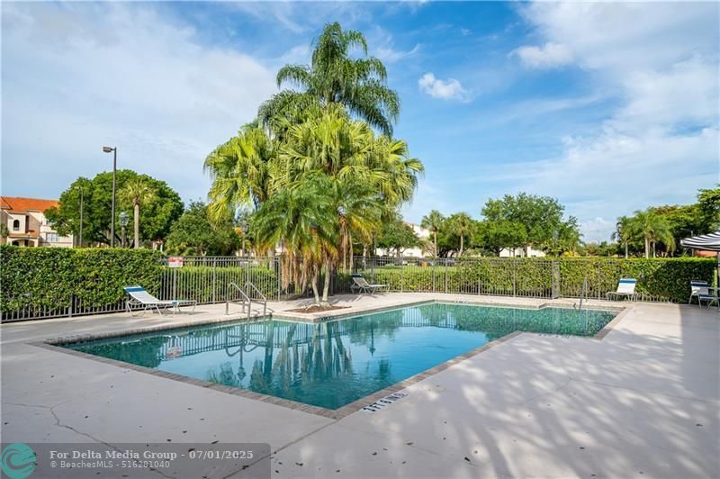 3350 Pinewalk Drive, Unit 1424, Pompano Beach, FL 33063 Photo