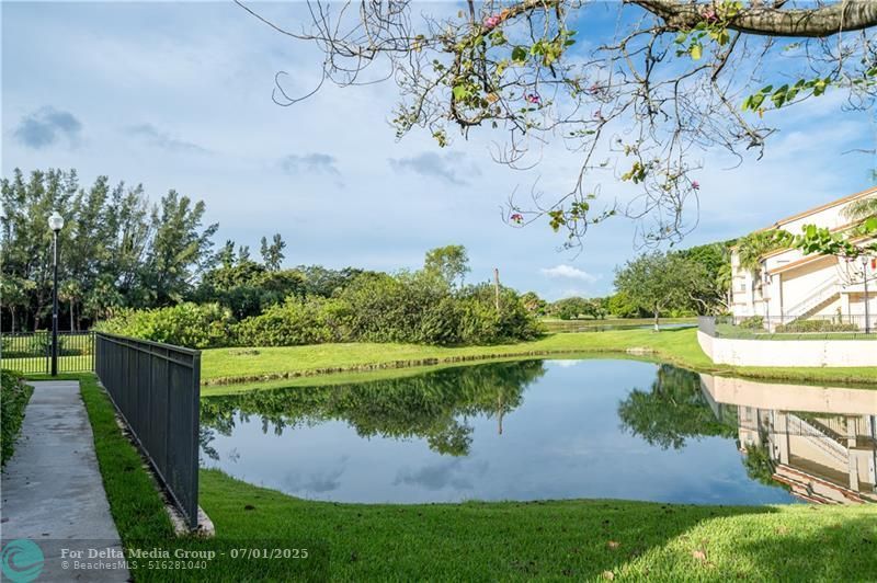 3350 Pinewalk Drive, Unit 1424, Pompano Beach, FL 33063 Photo
