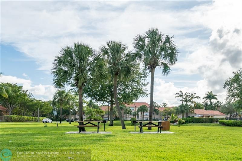 3350 Pinewalk Drive, Unit 1424, Pompano Beach, FL 33063 Photo