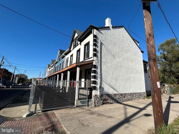 114 CHAMBERS STREET, TRENTON, NJ 08609