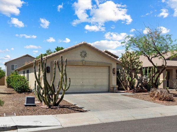 6205 W Encinas Lane, Phoenix, AZ 85043