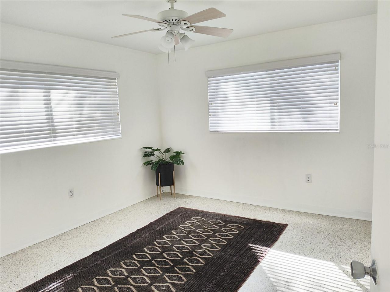 2155 Wood Street, Unit A26, Sarasota, FL 34237 Photo