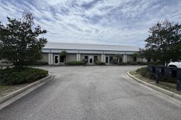 1800 Husted Rd. photo 4