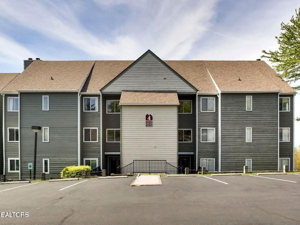 1260 Ski View Drive, Gatlinburg, TN 37738