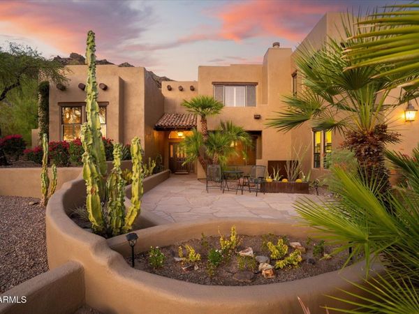 9429 N 19TH Street, Phoenix, AZ 85020