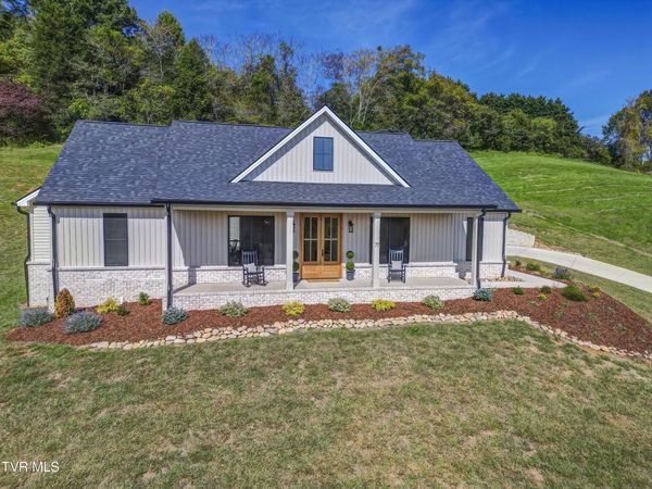 77 Sunset Road, Johnson City, TN 37615