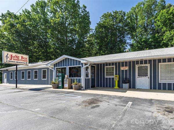 6306 Pigeon Road, Canton, NC 28716