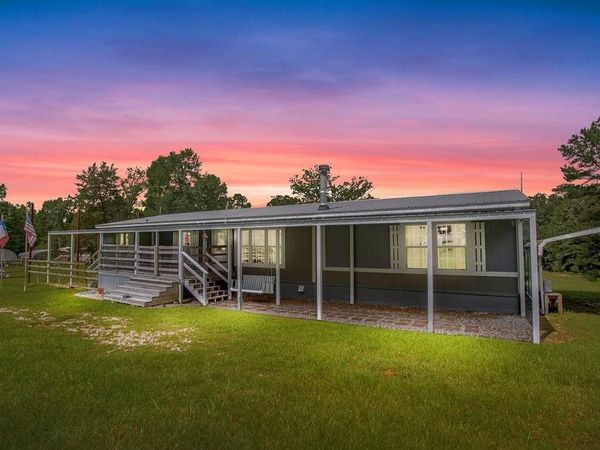 636 Roberson Road, Hallsville, TX 75650