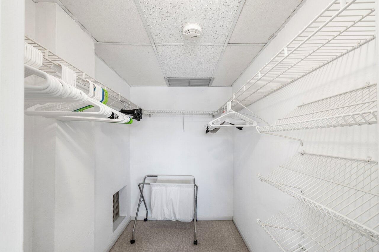 29 Yacht Club Drive, Unit 404, North Palm Beach, FL 33408 Photo