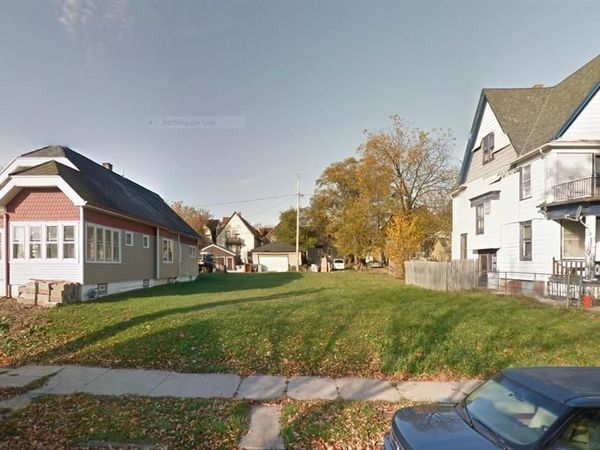 2139-2141 N 32nd Street, Milwaukee, WI 53208