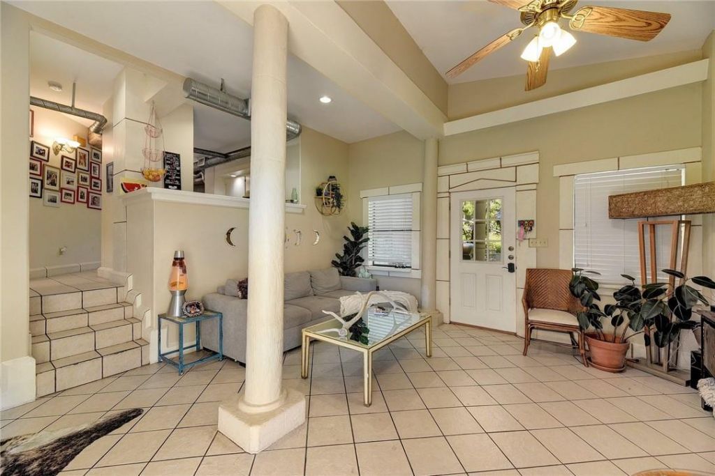 1712 Lakeshore Dr, Unit A, Austin, TX 78746 Main Photo