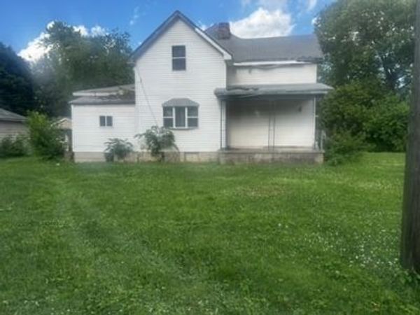 702 E Washington Street, Hoopeston, IL 60942