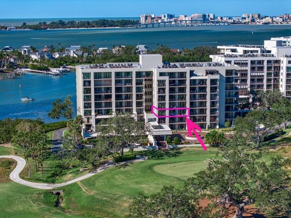 4 BELLEVIEW BOULEVARD, Unit 305, BELLEAIR, FL 33756