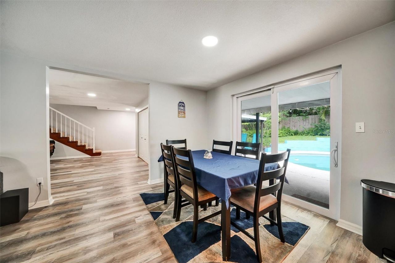 1305 Willow Valley Drive, Brandon, FL 33510 Photo