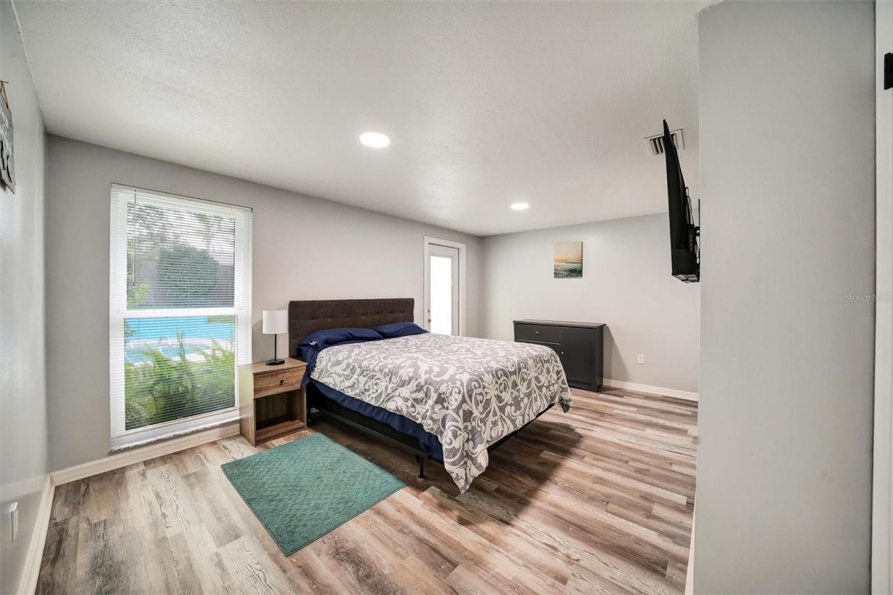 1305 Willow Valley Drive, Brandon, FL 33510 Photo