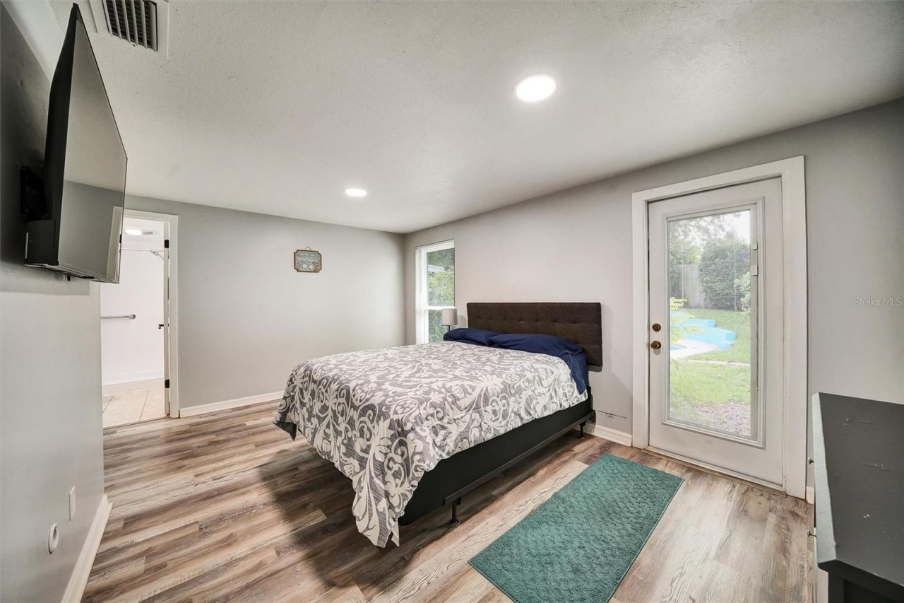 1305 Willow Valley Drive, Brandon, FL 33510 Photo