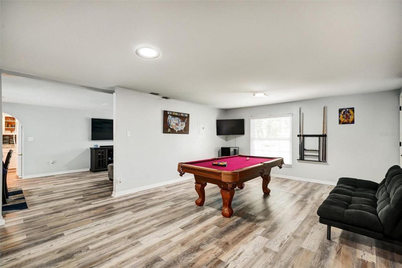 1305 Willow Valley Drive, Brandon, FL 33510 Photo