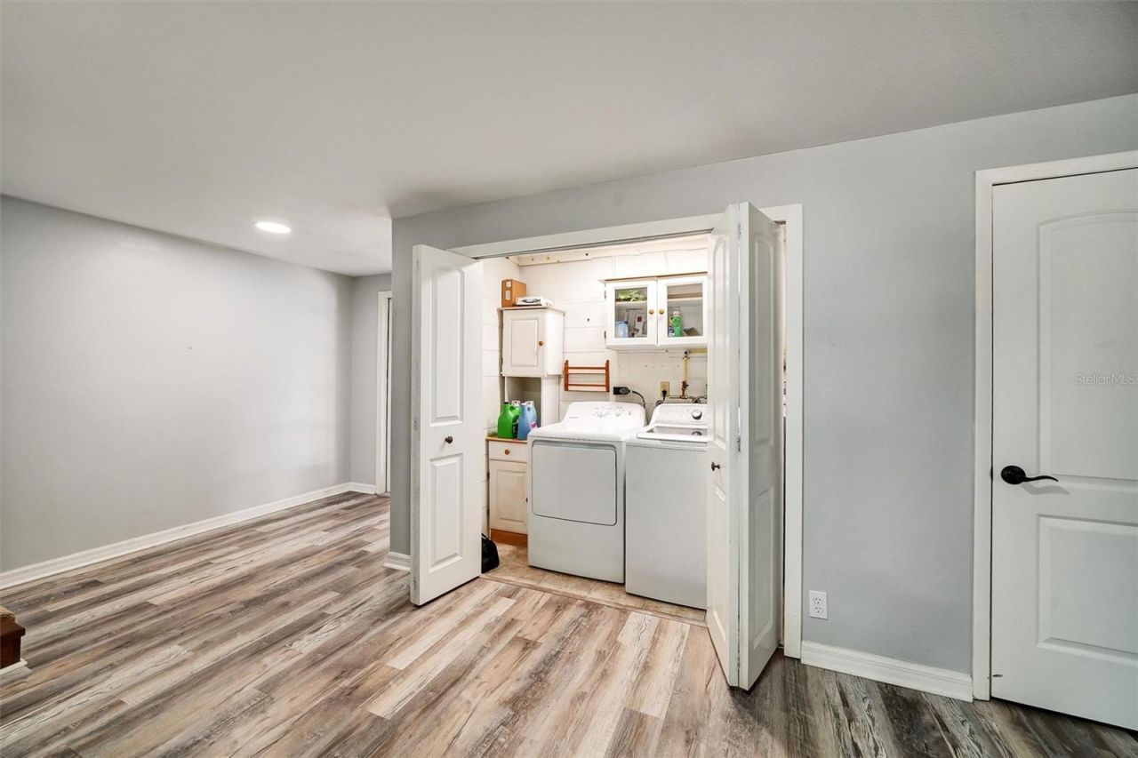 1305 Willow Valley Drive, Brandon, FL 33510 Photo