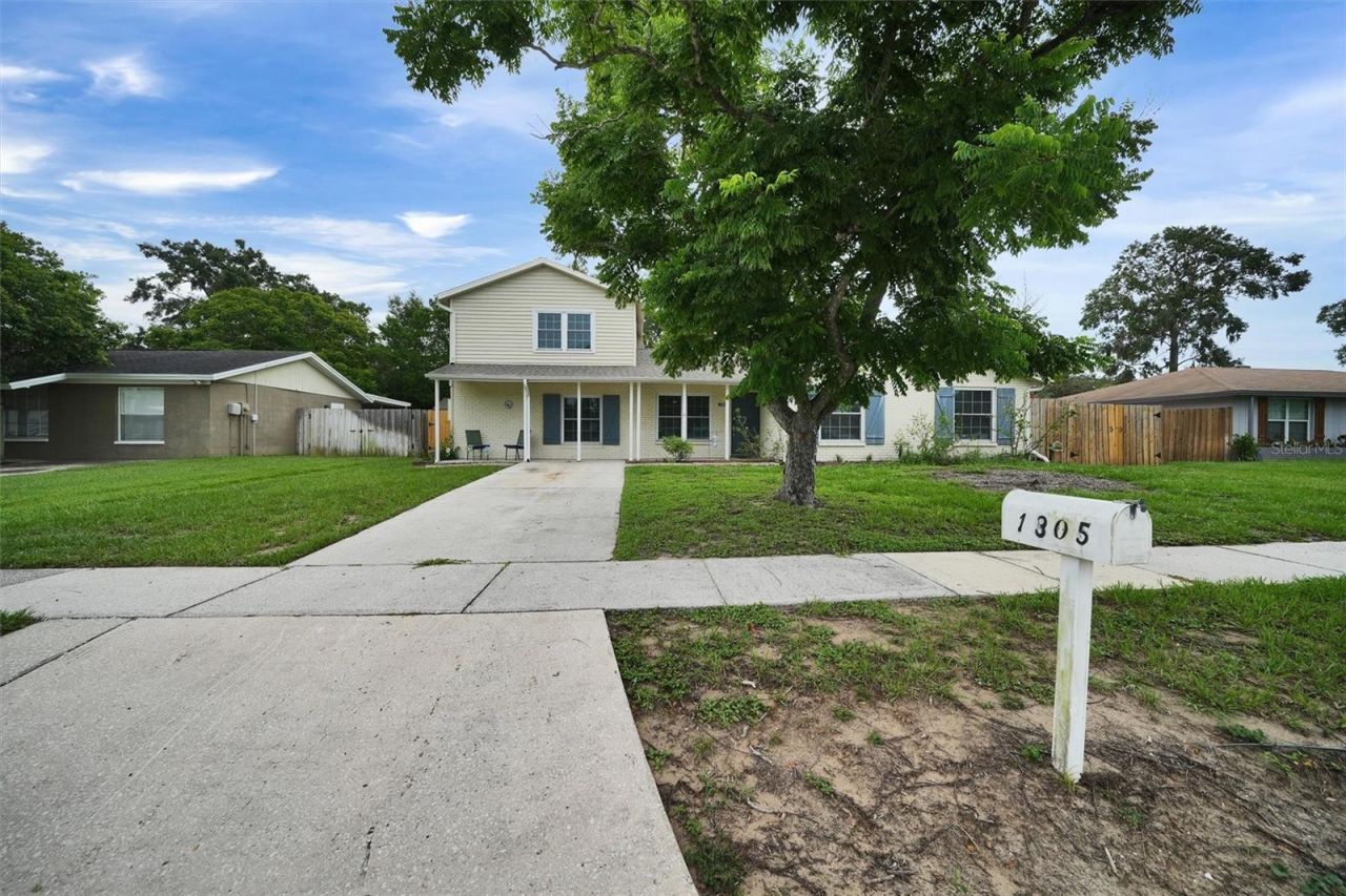 1305 Willow Valley Drive, Brandon, FL 33510 Photo