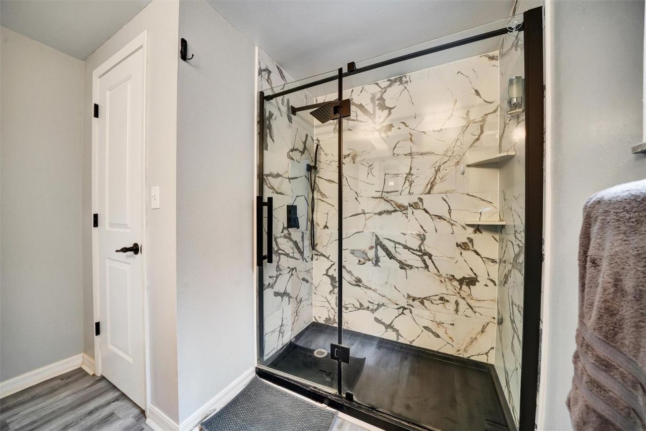 1305 Willow Valley Drive, Brandon, FL 33510 Photo