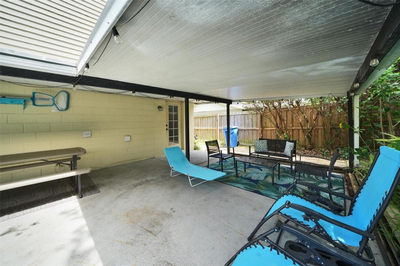 1305 Willow Valley Drive, Brandon, FL 33510 Photo