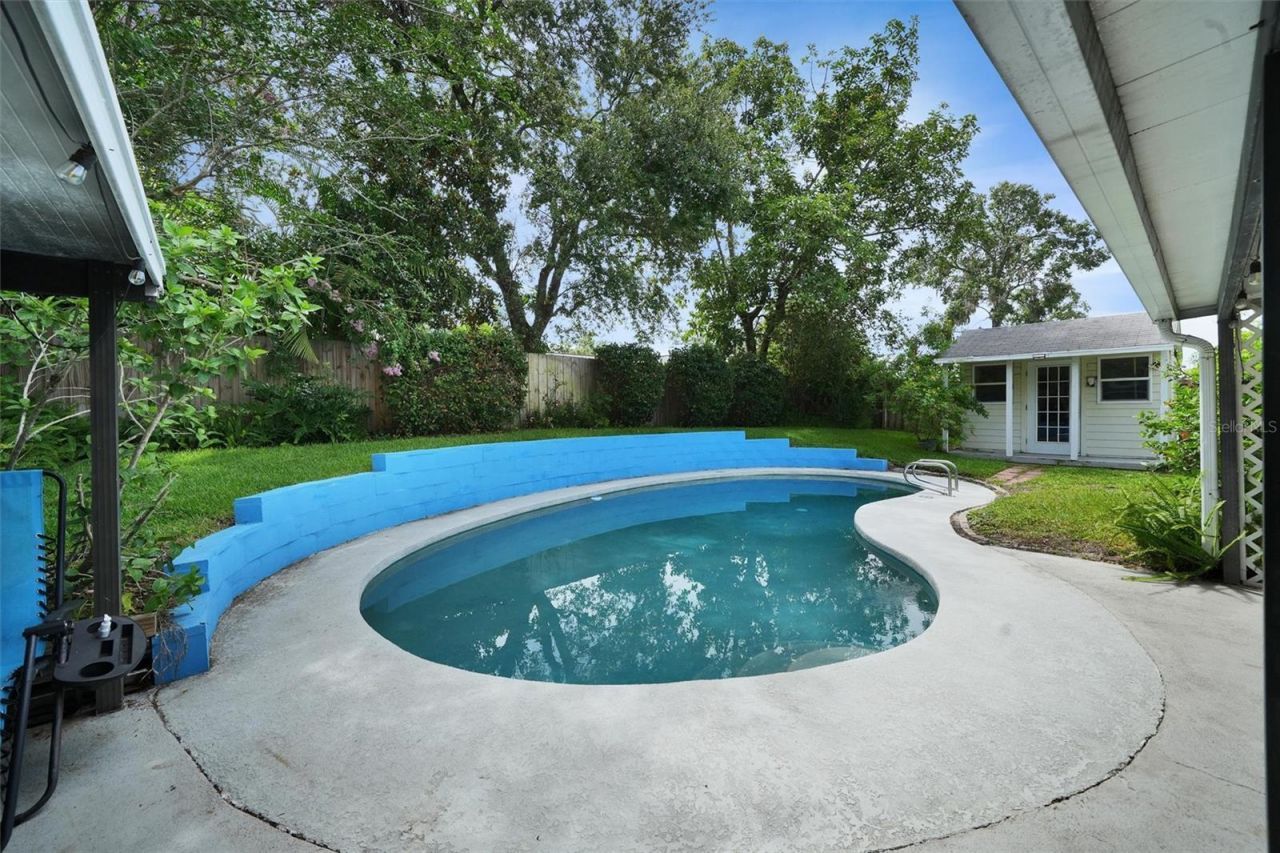 1305 Willow Valley Drive, Brandon, FL 33510 Photo