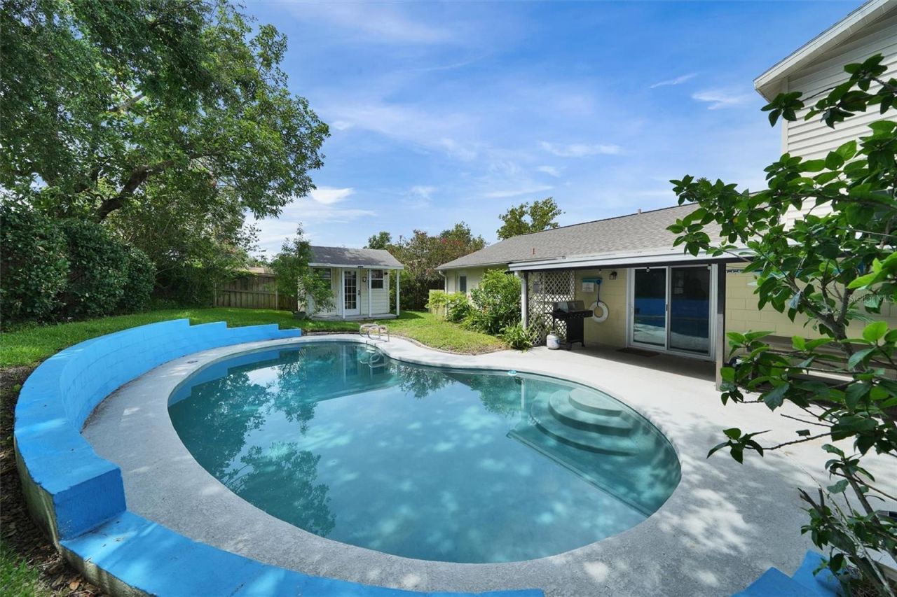 1305 Willow Valley Drive, Brandon, FL 33510 Photo