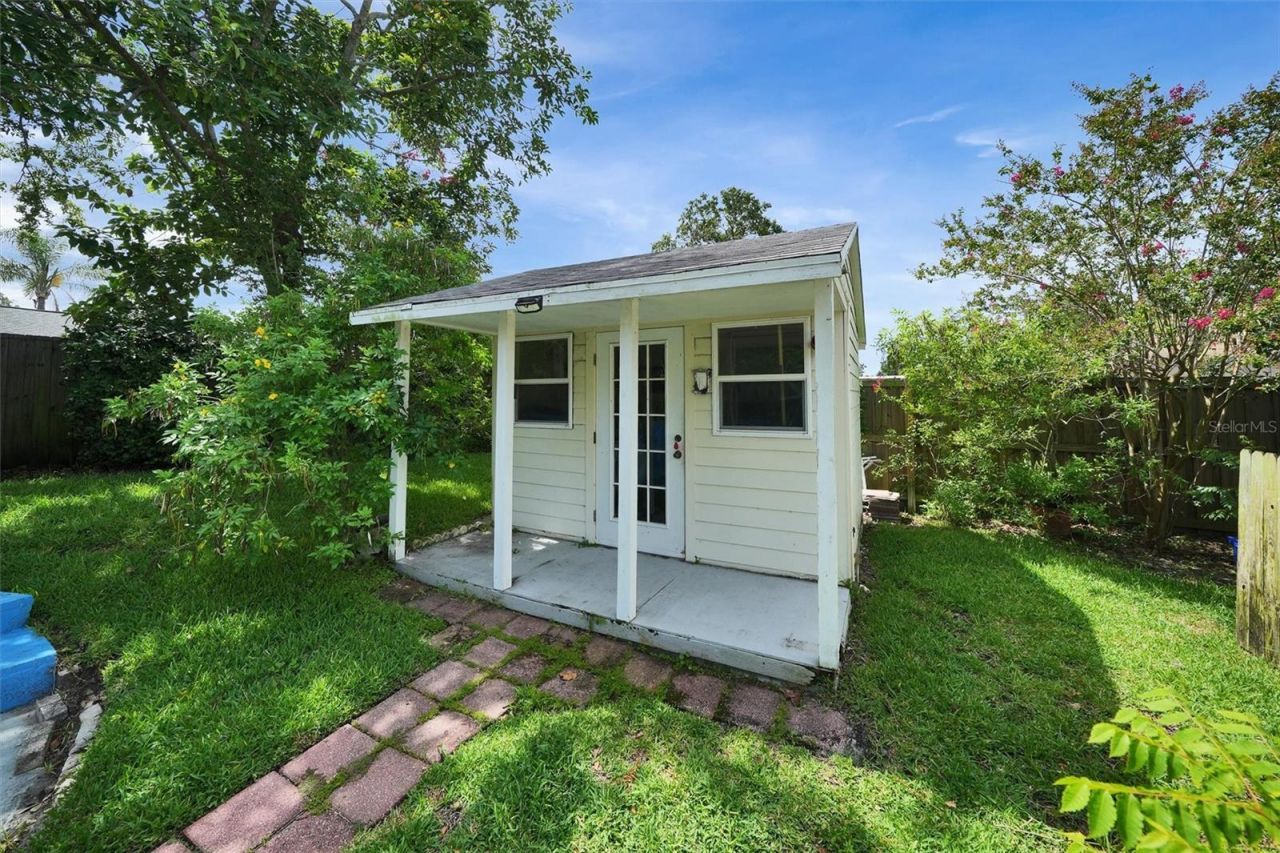 1305 Willow Valley Drive, Brandon, FL 33510 Photo